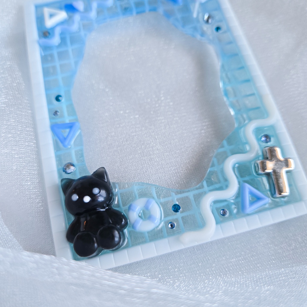 【黒猫/ブルー】タイルプールトレカキーホルダー