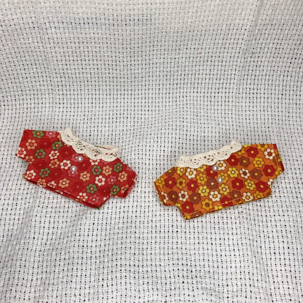 秋色花柄シャツ