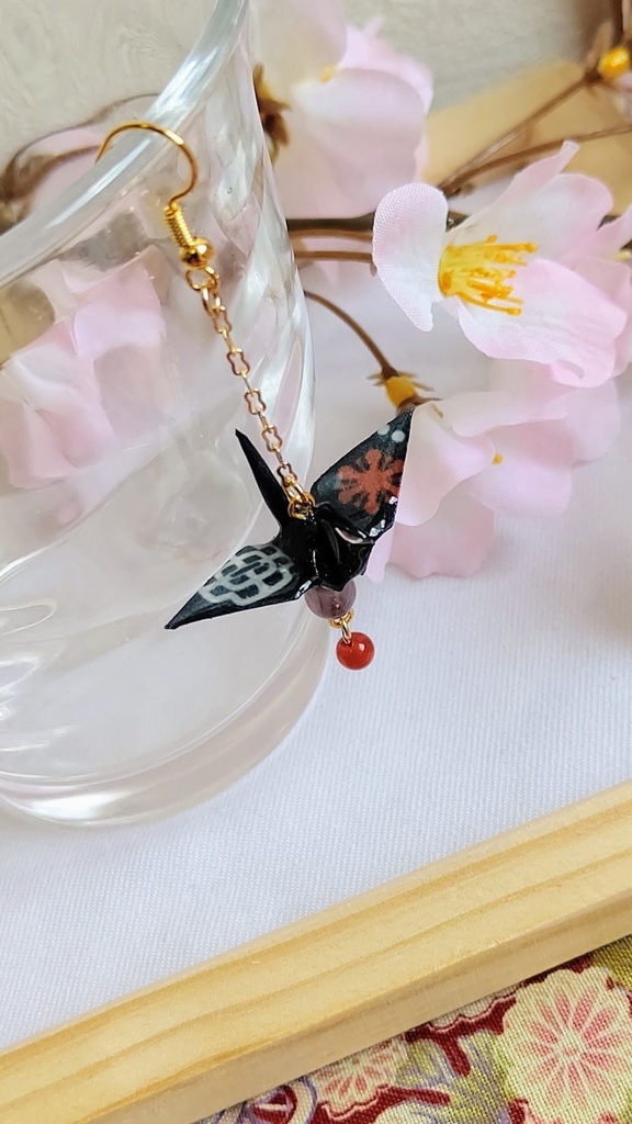 折鶴② 宇随天元イメージ イヤリング・ピアス