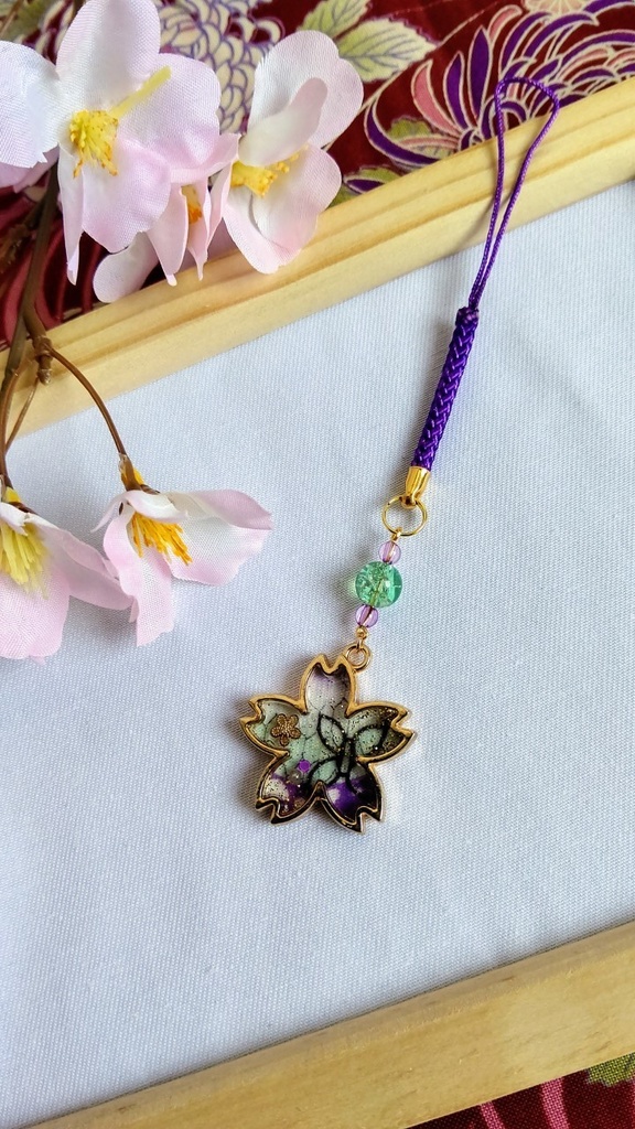 ★花明かり★ 鬼滅の刃 胡蝶しのぶイメージ2 アクセサリー