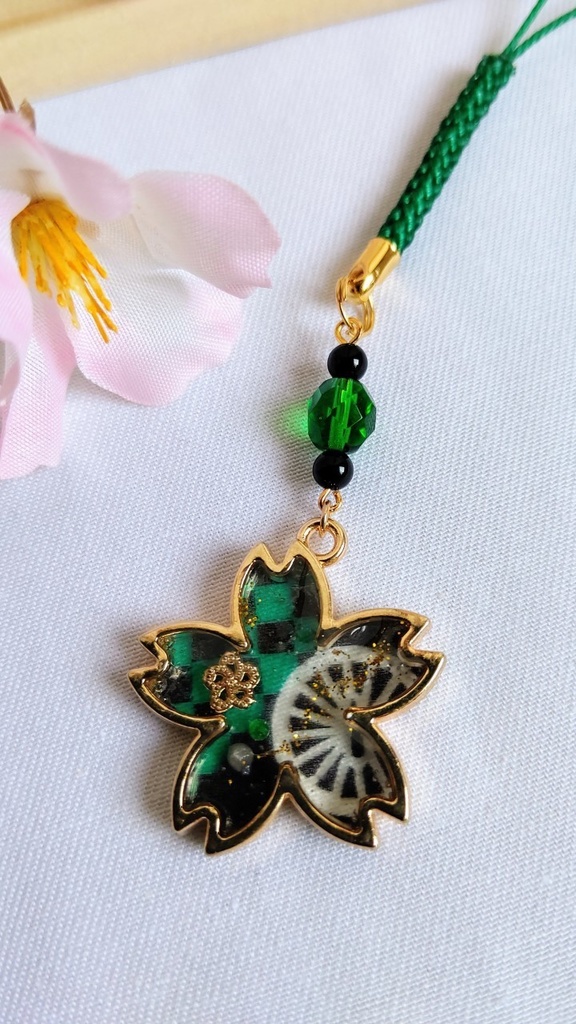 ☆花明かりまとめ☆　鬼滅の刃イメージアクセサリー
