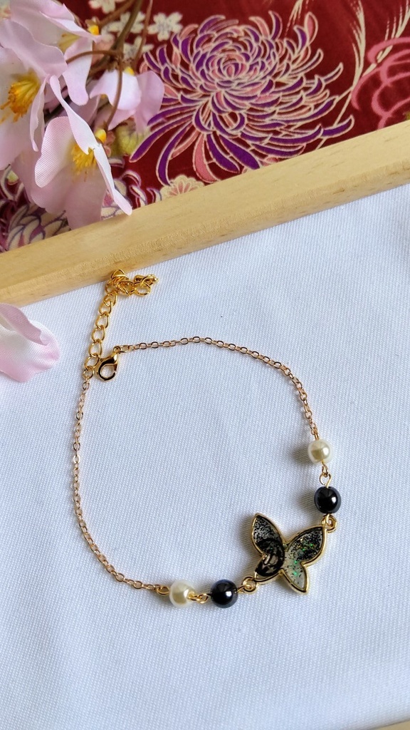 ★月蝶★ 鬼滅の刃 伊黒小芭内イメージ アクセサリー