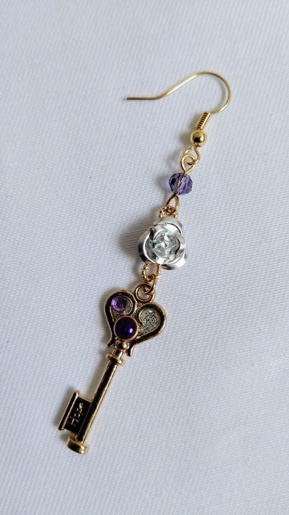 ●ローズキー● ツイステ アズールイメージ アクセサリー