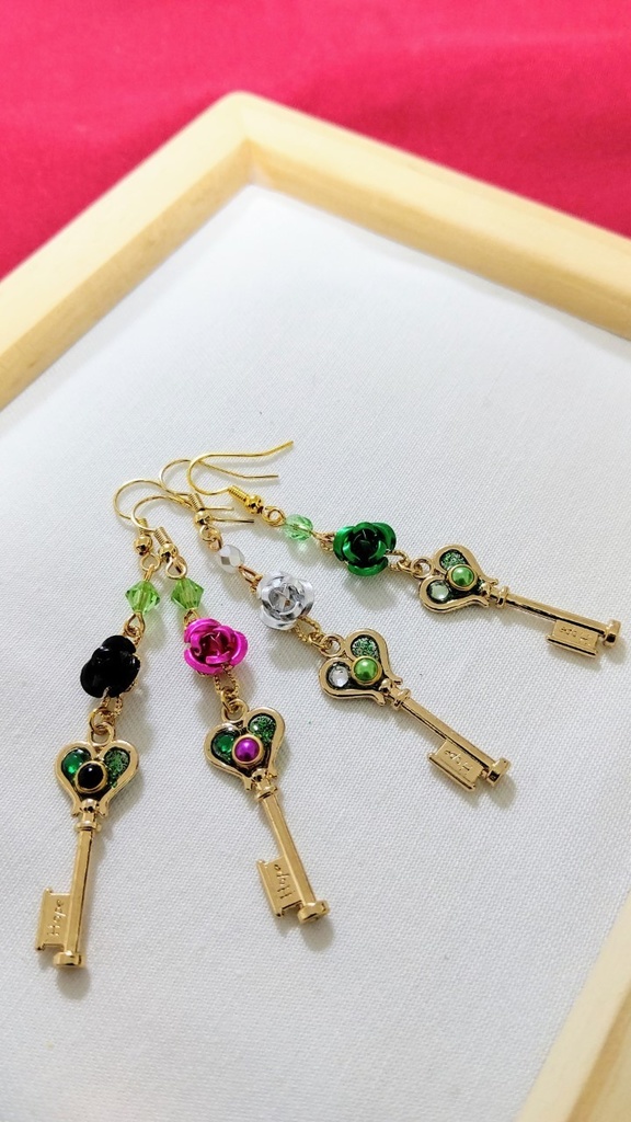 ○ローズキーまとめ○ ツイステイメージ アクセサリー