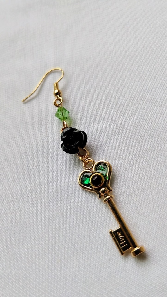 ○ローズキーまとめ○ ツイステイメージ アクセサリー