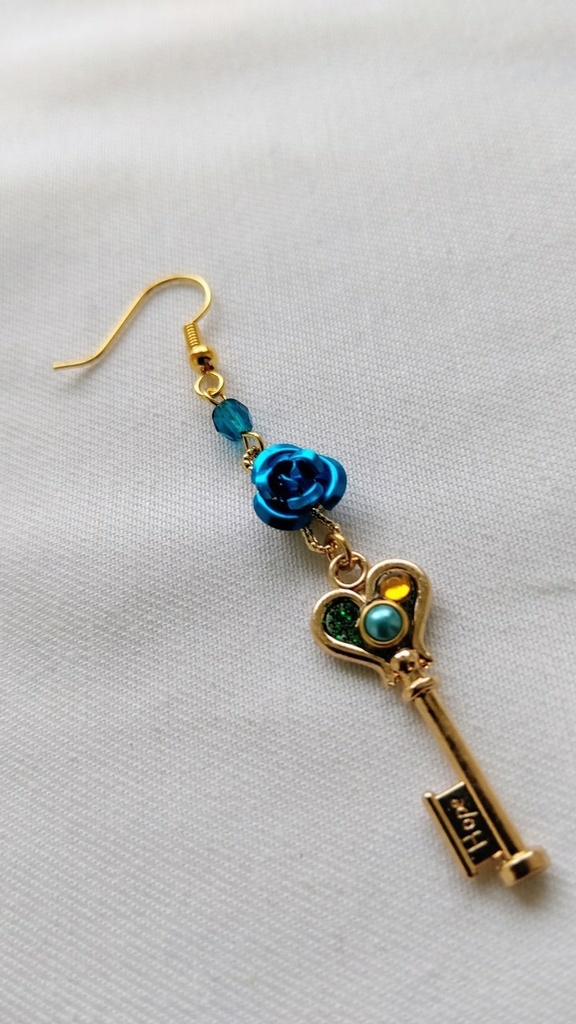 ○ローズキーまとめ○ ツイステイメージ アクセサリー