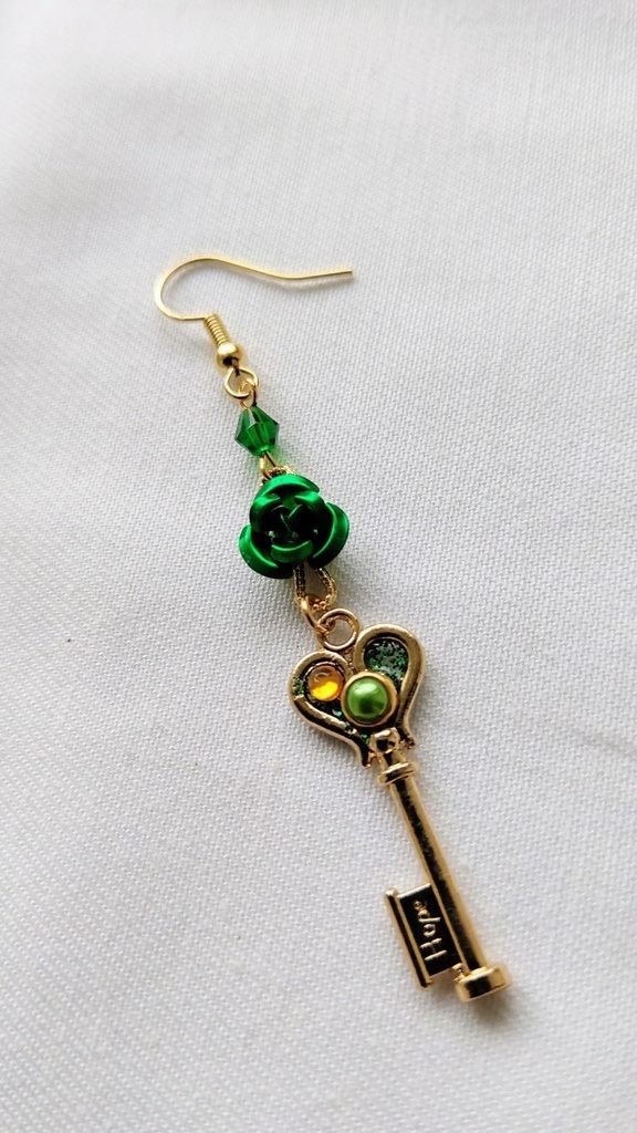 ○ローズキーまとめ○ ツイステイメージ アクセサリー