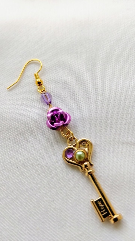 ○ローズキーまとめ○ ツイステイメージ アクセサリー