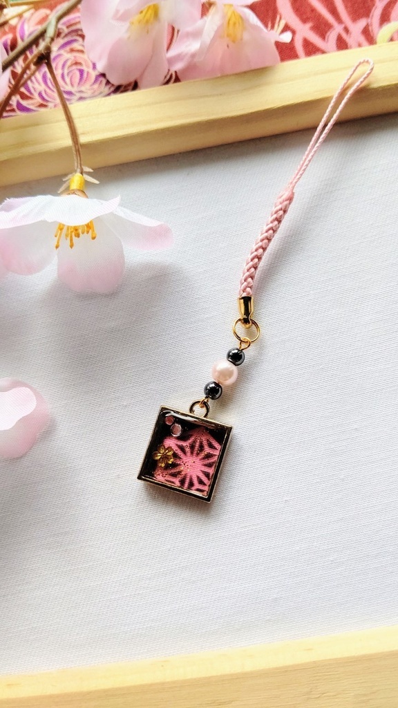 ★宵闇★ 鬼滅の刃 竈門禰豆子イメージ アクセサリー