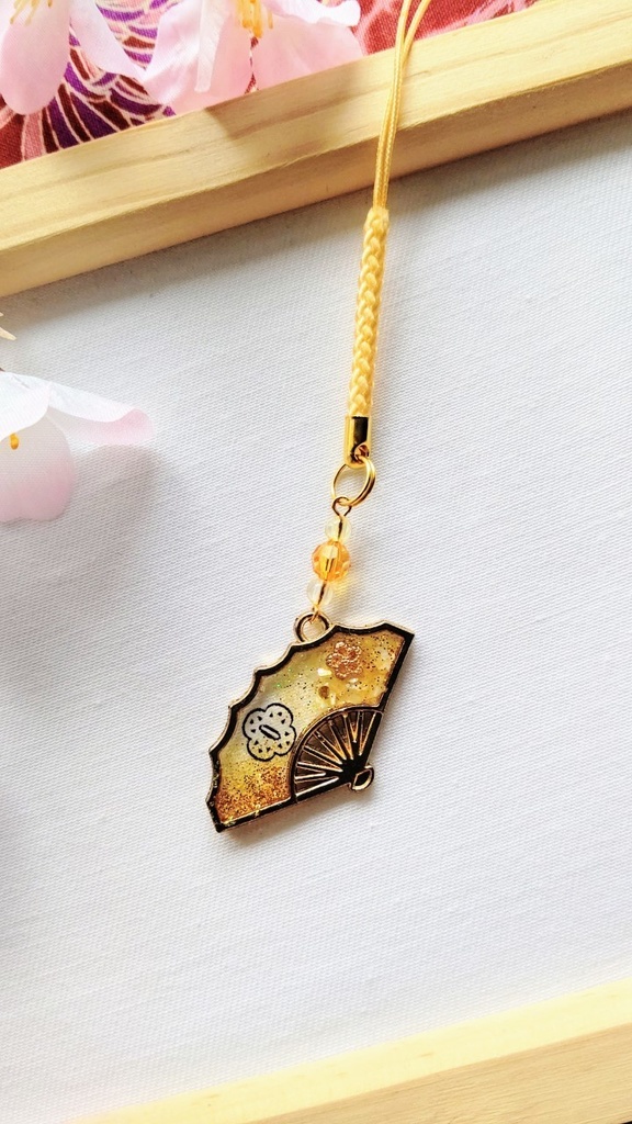 ★花扇★ 鬼滅の刃 我妻善逸イメージ アクセサリー