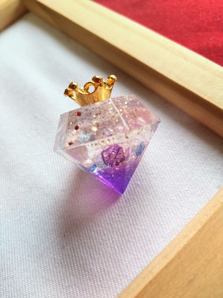 ●ブリリアントクラウン●　ツイステ　オクタヴィネル寮イメージ　アクセサリー