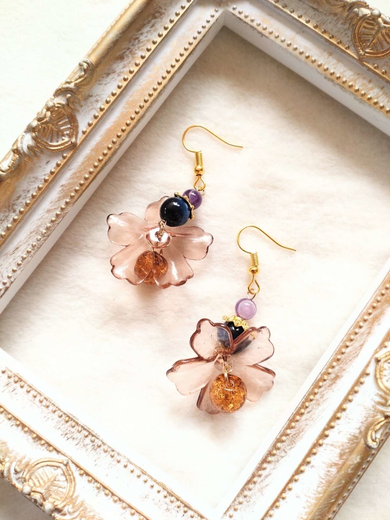 お話ピアス(イヤリングに変更可能です)