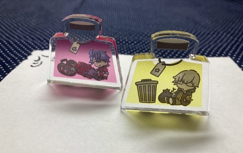 インク瓶風自立アクリル