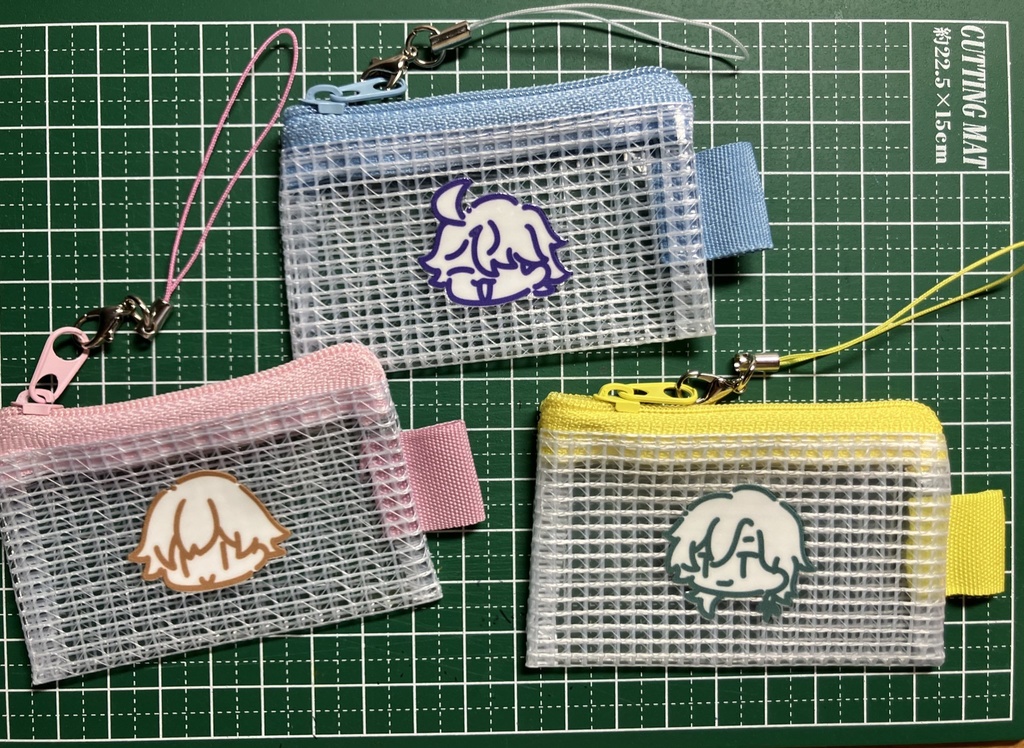 ストラップ付きミニポーチ