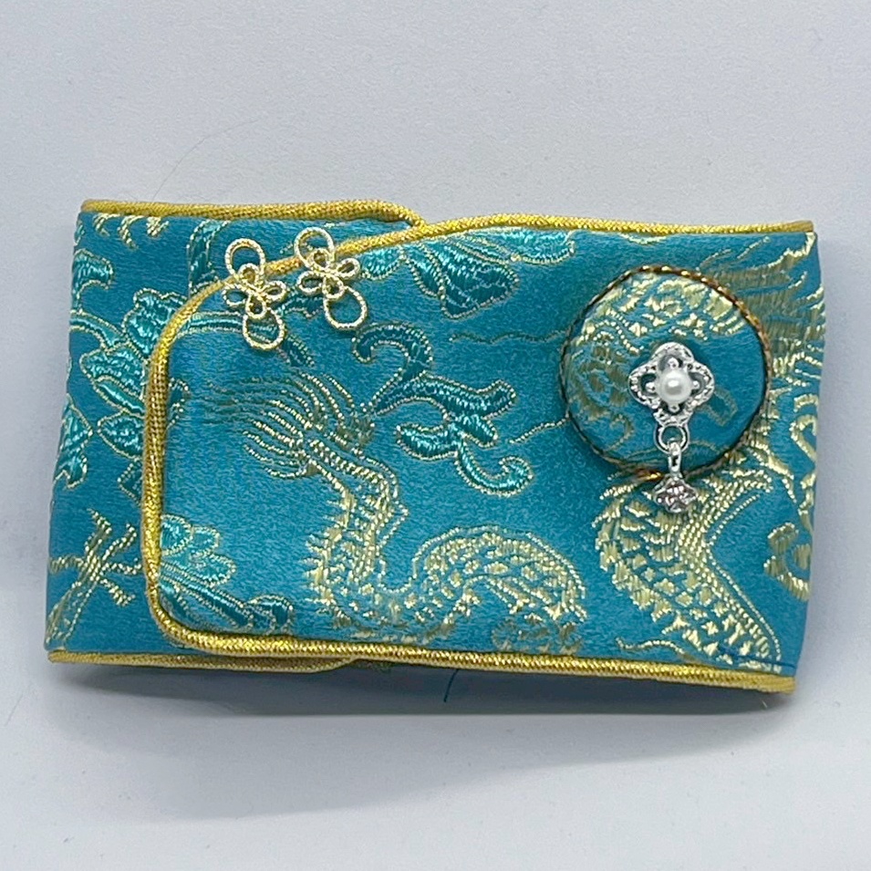 もちマス チャイナ服