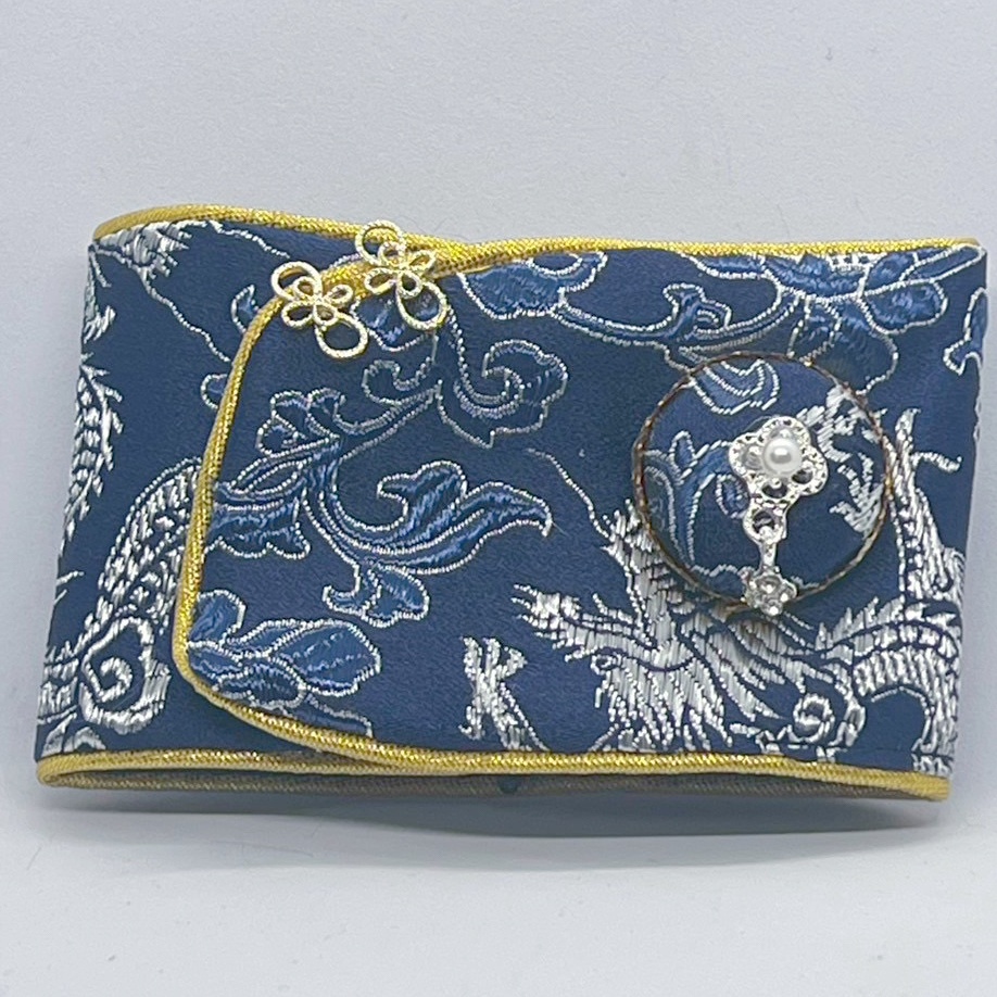 もちマス チャイナ服