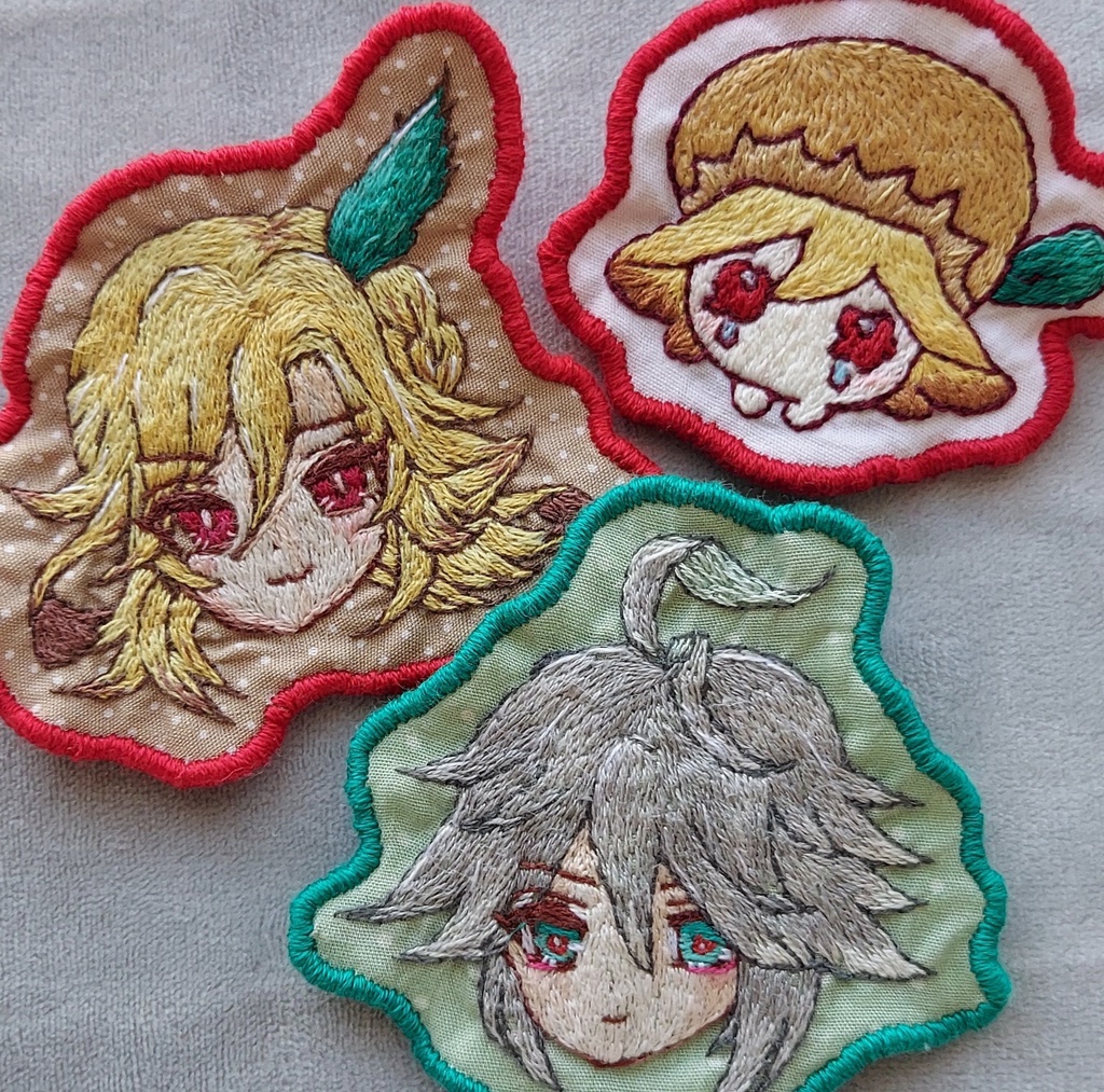 カーヴェ/アルハイゼン/刺繍ブローチ