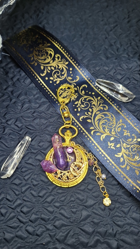 「気高き月影 -Noble-｜本心を守る魔導具」