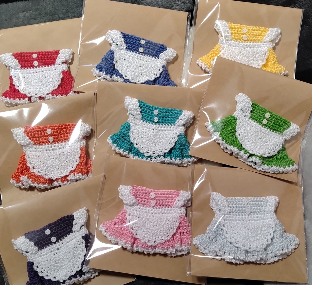 エプロンドレス