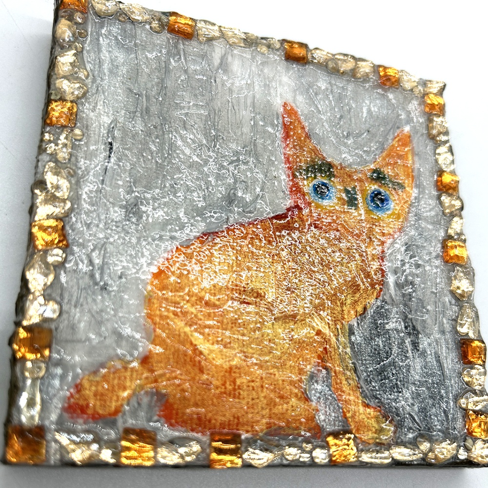 ミニアクリルキャンバス画【おすましオレンジ猫】10cm