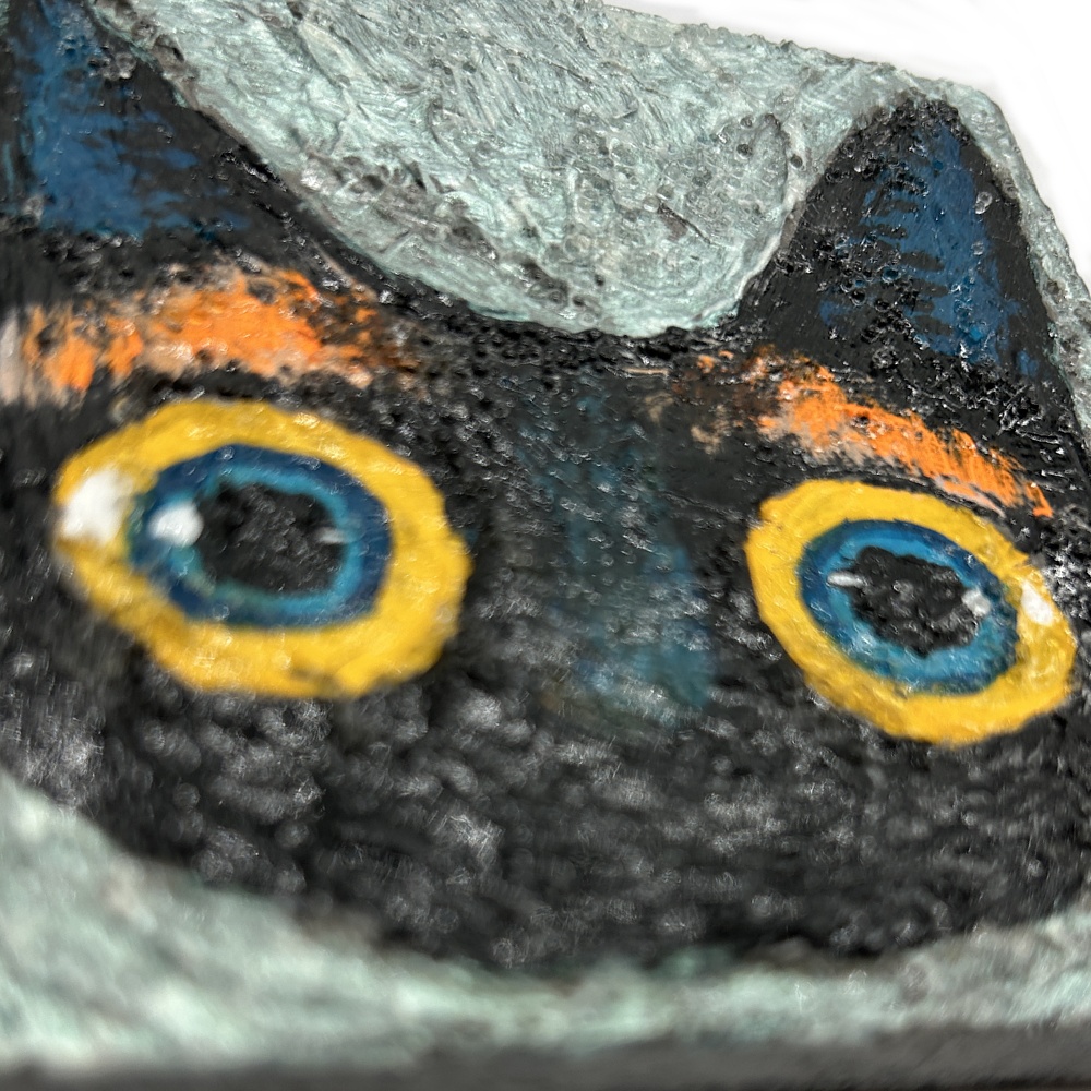 ミニアクリルキャンバス画 猫【びっくりまんまる目】黒/ミントシルバー 10cm