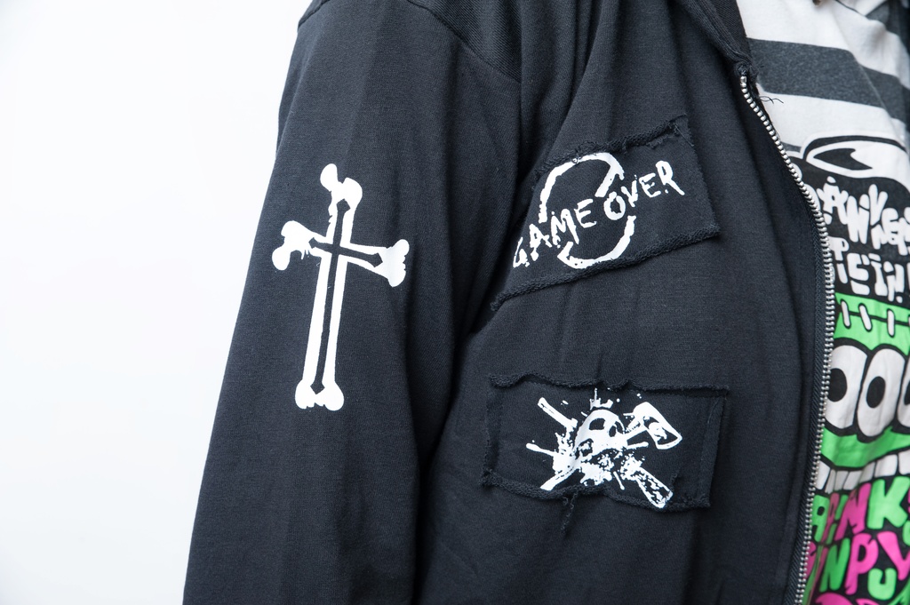 JillpunkオリジナルKERA コルウスからす座安全ピン付きゆったり付け札パーカージャケット メンズ レディーズ パンクロック カジュアル おしゃれ大きいサイズ男女兼用ヒップホップ