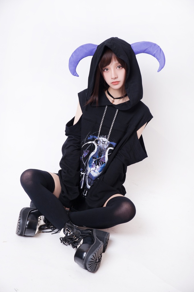 JillpunkオリジナルパンクKERA 天の牡牛アストロラーベおうし座牛ホーンオフショルダーゆったり長袖パーカー メンズ レディー V系カッコいい おしゃれ大きいサイズ男女兼用ファッション秋葉系