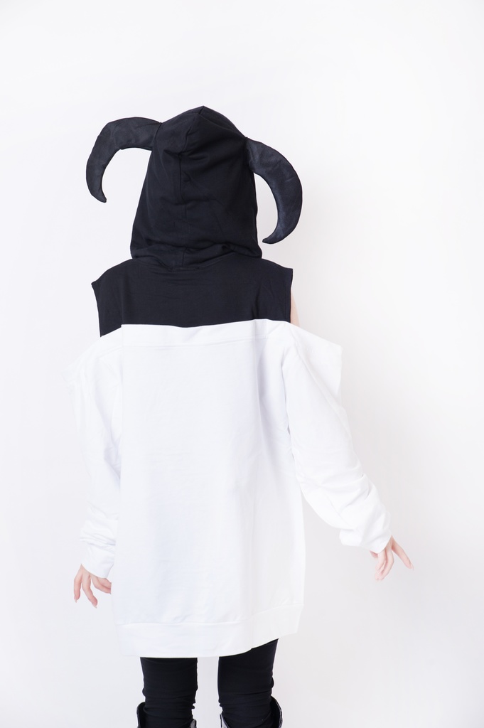 JillpunkオリジナルパンクKERA 天の牡牛アストロラーベおうし座牛ホーンオフショルダーゆったり長袖パーカー メンズ レディー V系カッコいい おしゃれ大きいサイズ男女兼用ファッション秋葉系