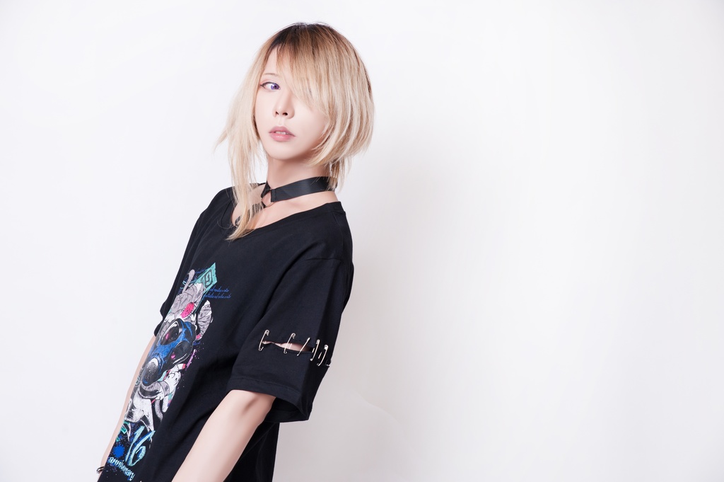 JillpunkオリジナルKERA 16周年記念疫病神ウサギうさぎチョーカー付きカットアウトゆったりTシャツカットソー パンクメンズ レディースV系男女兼用ファッション秋葉系カッコいい