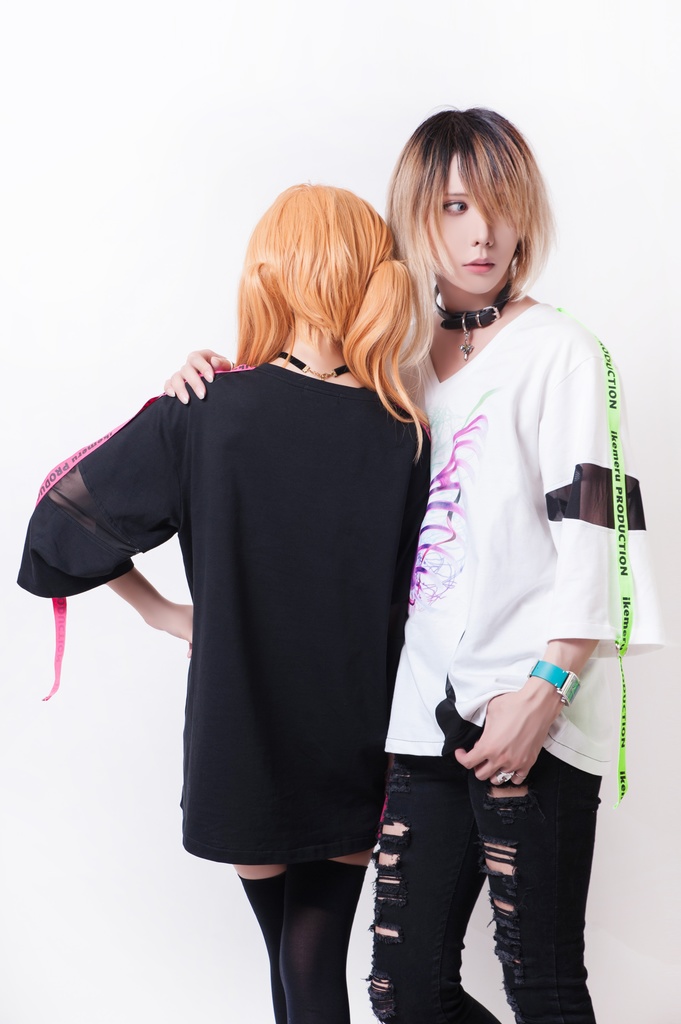 JillpunkオリジナルパンクKERA 吊るし人肋骨プリント漁網半袖蛍光ストラップVネックゆったりTシャツカットソー メンズ レディーズ おしゃれ男女兼用ファッション秋葉系カッコいい