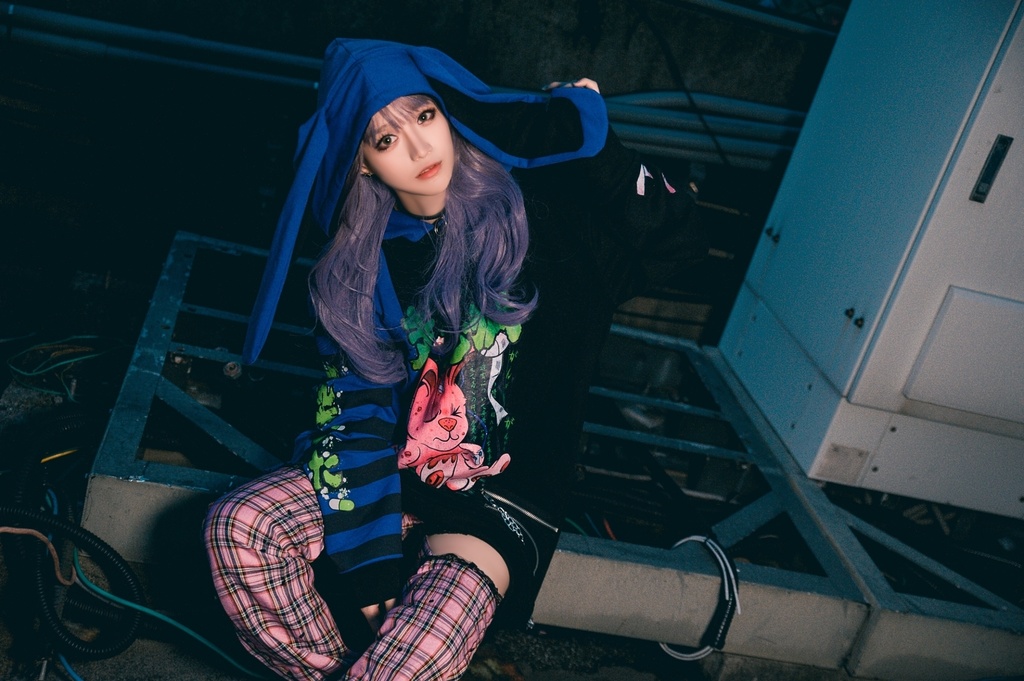 JillpunkオリジナルKERA メンヘラウイルス臆病うさぎ兎ゾンビストライプ柄反対色ゆったり長袖パーカー メンズ レディーズ おしゃれ男女兼用ファッション秋葉系可愛い萌えヤンデレ