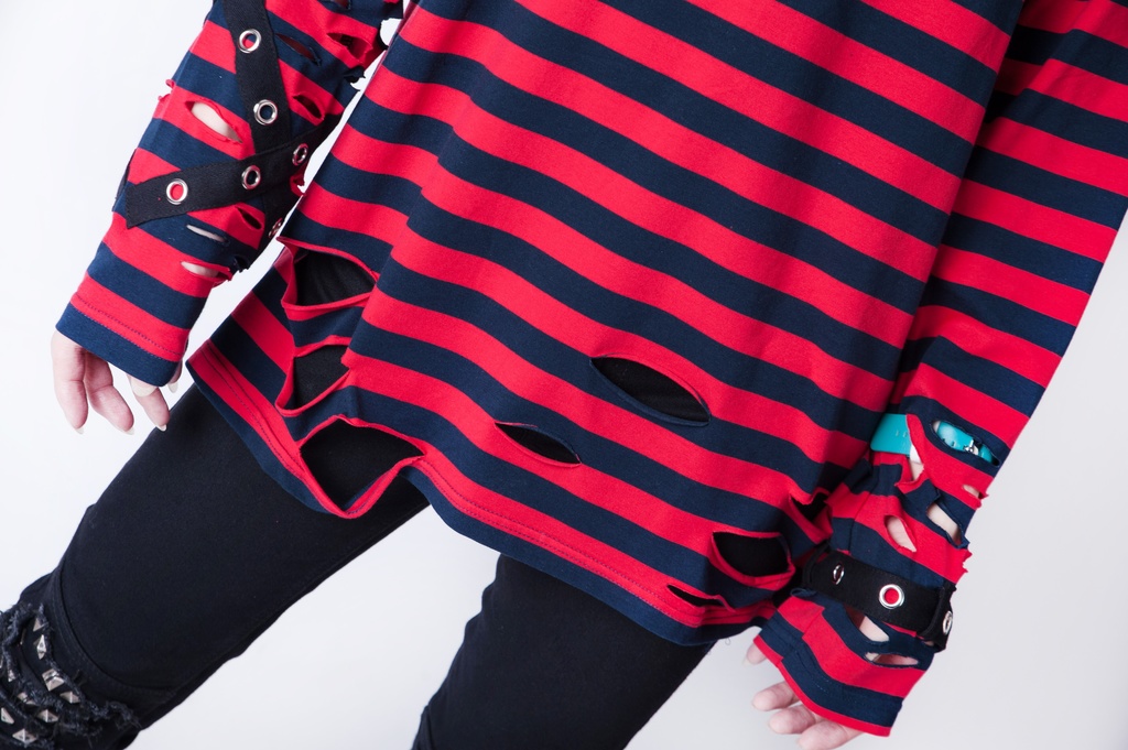 JillpunkオリジナルKERA ストライプ柄カットアウト長袖ゆったり多目的Tシャツ十字架チャームチャック付き薄手カットソー メンズ レディー 兄系V系おしゃれ男女兼用ファッションカッコいいパンクロック