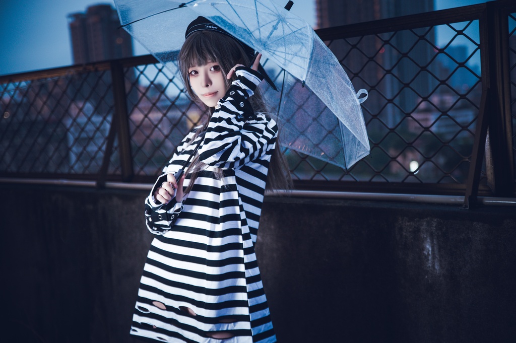 JillpunkオリジナルKERA ストライプ柄カットアウト長袖ゆったり多目的Tシャツ十字架チャームチャック付き薄手カットソー メンズ レディー 兄系V系おしゃれ男女兼用ファッションカッコいいパンクロック