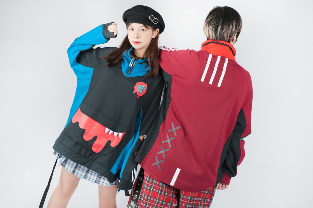 Jillpunkオリジナルアニメ二次コンSoresakiコラボ 嘘モンスタースポーツウェア立ち襟ラグラントレーナーカンガルーポーチ ゆったりユニーセックスチャック長袖tシャツ メンズ レディー 可愛いおしゃれ大きいサイズ男女兼用ファッション原宿秋葉系萌え