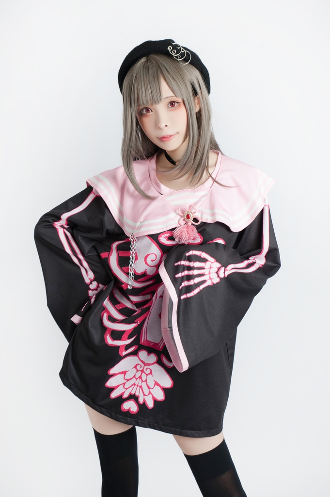 Jillpunkオリジナルメンヘラヤンデレ rinihimmeコラボ天使兎バニーガール冨貴結び付きチャイナ中華風肋骨スケルトンプリント長袖セーラー水兵服Tシャツカットソー 制服COSPLAYレディースV系 姫系森系ロリータ おしゃれ可愛い地雷系萌え