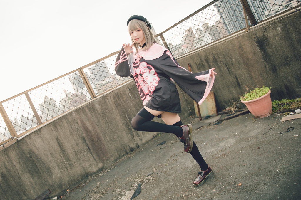 Jillpunkオリジナルメンヘラヤンデレ rinihimmeコラボ天使兎バニーガール冨貴結び付きチャイナ中華風肋骨スケルトンプリント長袖セーラー水兵服Tシャツカットソー 制服COSPLAYレディースV系 姫系森系ロリータ おしゃれ可愛い地雷系萌え