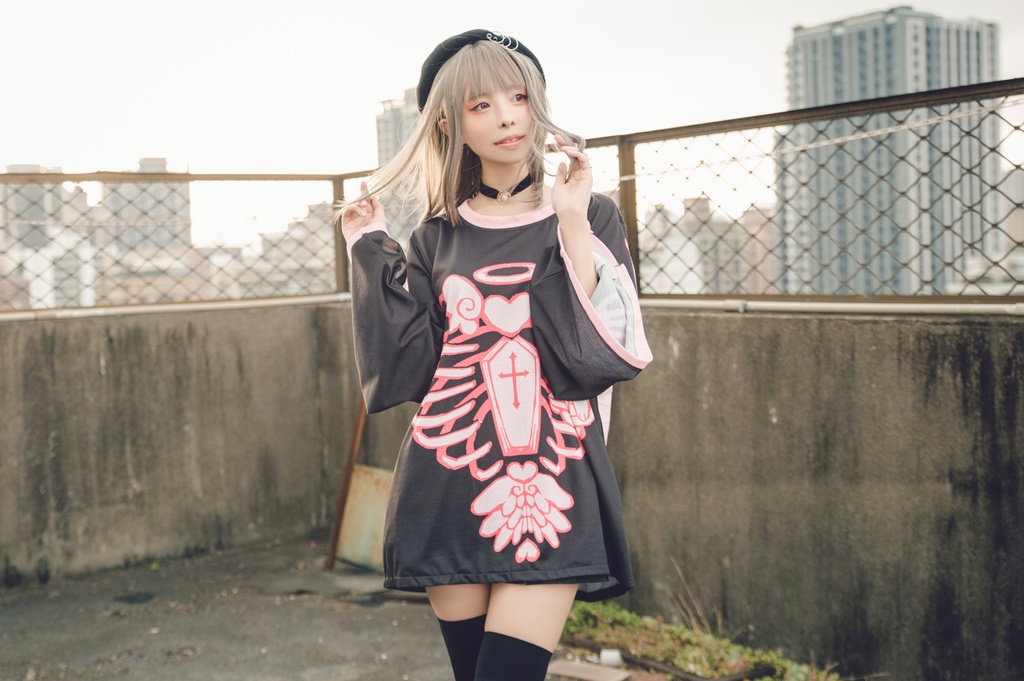 Jillpunkオリジナルメンヘラヤンデレ rinihimmeコラボ天使兎バニーガール冨貴結び付きチャイナ中華風肋骨スケルトンプリント長袖セーラー水兵服Tシャツカットソー 制服COSPLAYレディースV系 姫系森系ロリータ おしゃれ可愛い地雷系萌え