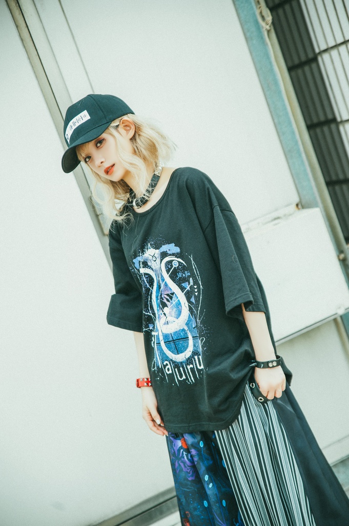 JillpunkオリジナルスタイルKERA 天の牡牛アストロラーベおうし座星座プリントゆったり半袖TシャツOversizeオーバーサイズ メンズ レディーズ おしゃれ男女兼用ファッション秋葉系カッコいい
