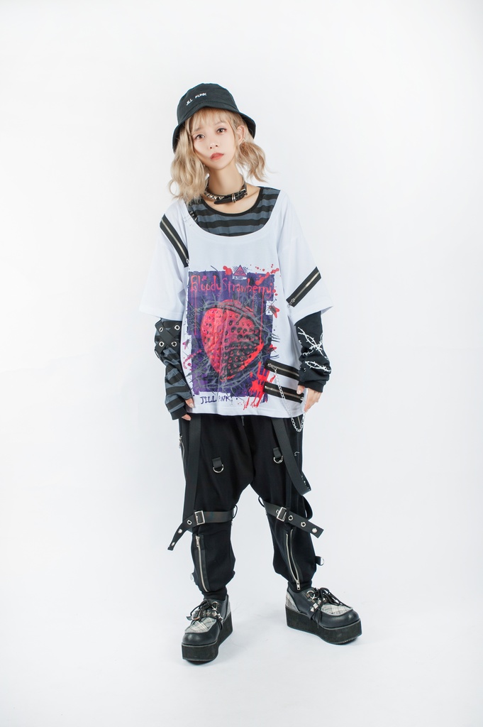 JillpunkオリジナルKERAパンクロック血染イチゴストロベリー ストライプ柄クルーネックアームカバー付き半袖Tシャツ・カットソー上着ユニセックス メンズ レディース男女兼用おしゃれV系ファッション秋葉系カッコいい 病みかわハロウィン