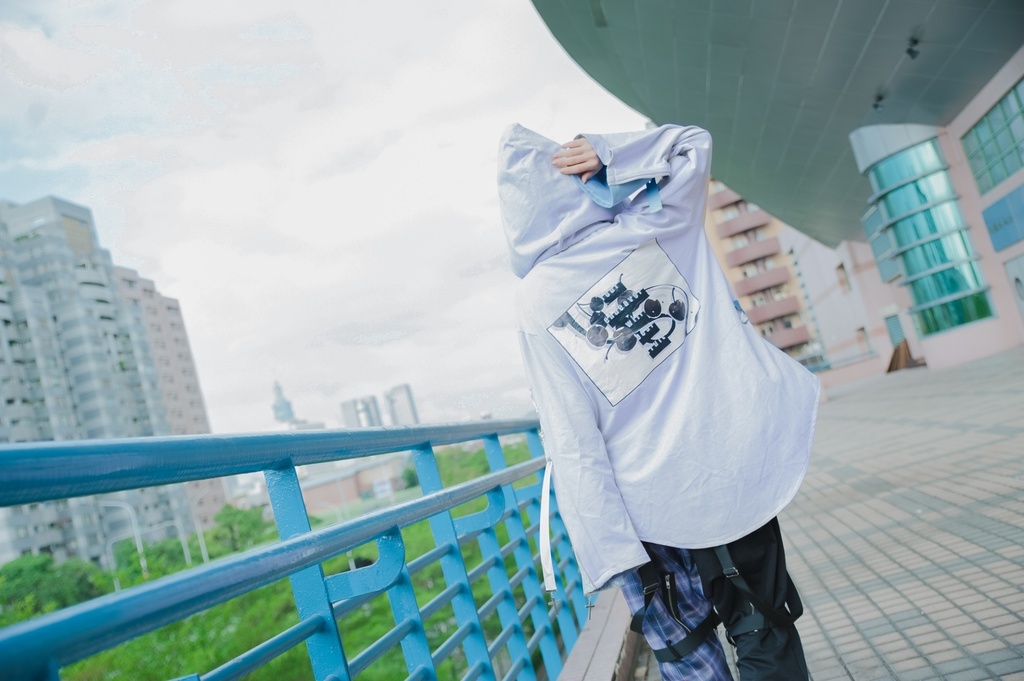 Jillpunkオリジナル二次コン86+コラボ 運命の果実チェリーさくらんぼモチーフ飾りジッパーチャック花レース十字架チャームディップヘム ゆったりパーカー メンズ レディー V系 おしゃれ大きいサイズ男女兼用ファッション秋葉系カッコいい