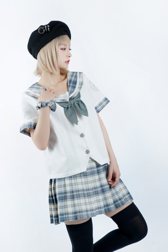 JillpunkオリジナルROCOPUNKO貴族学院王室ロイヤルボタンネックタイ付きクロップド半袖兎耳セーラー水兵服 制服COSPLAYレディースV系 姫系森系ロリータ おしゃれ可愛い萌え