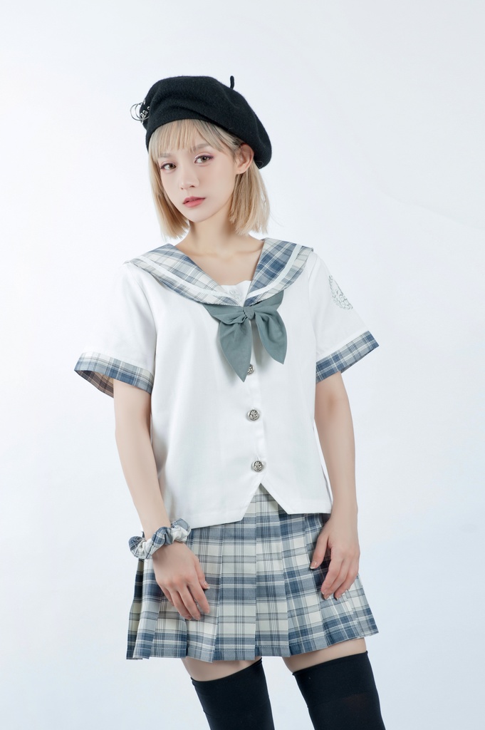 JillpunkオリジナルROCOPUNKO貴族学院王室ロイヤルボタンネックタイ付きクロップド半袖兎耳セーラー水兵服 制服COSPLAYレディースV系 姫系森系ロリータ おしゃれ可愛い萌え