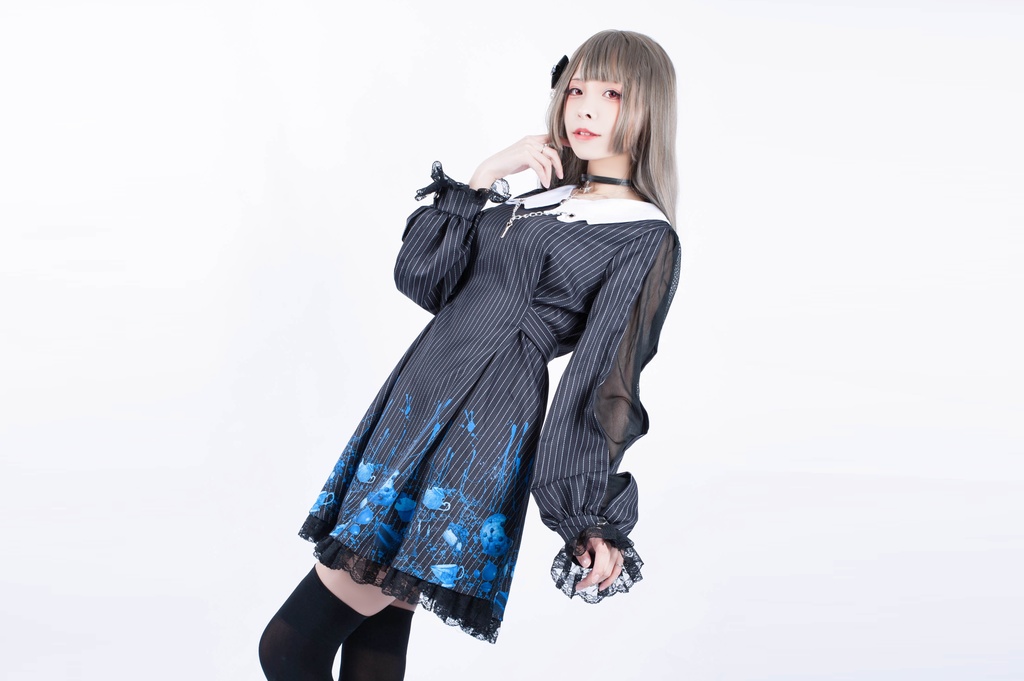 Jillpunkオリジナル二次コン 不思議のお茶会ストライプ柄ネックレス付きワンピースコウモリカラー透け長袖パーティードレス COSPLAYレディースV系 ゴシックロリータ病みカワ原宿秋葉原 おしゃれ姫系可愛い萌え