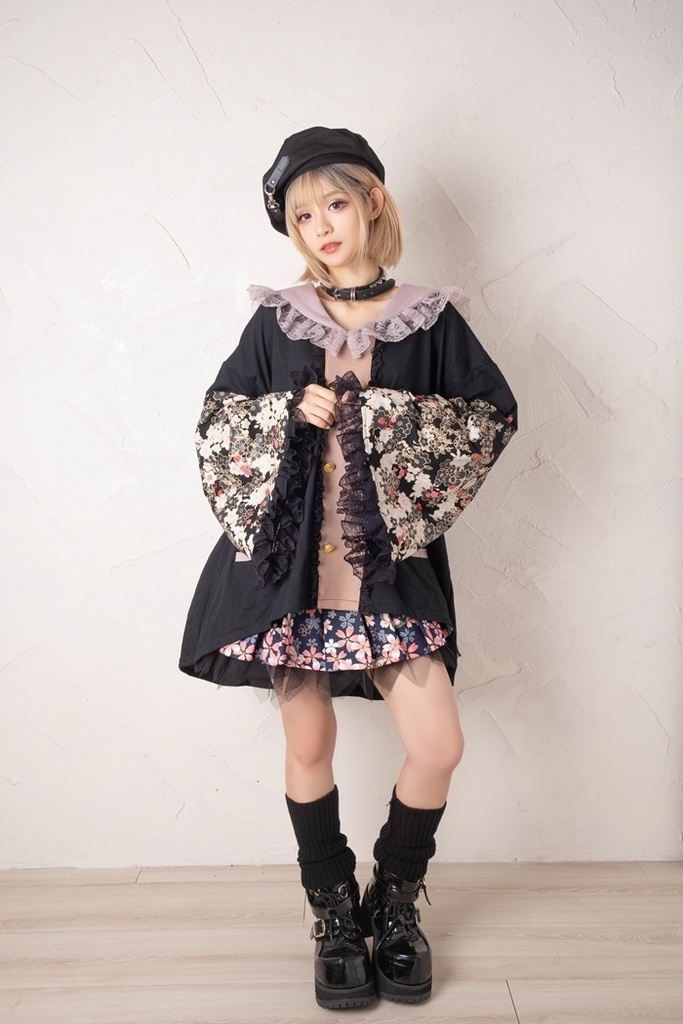 Jillpunk和風achooshiコラボ 時間恐怖症chronophobiaさくら 桜木花柄プリント ダブルブレスト着物袖 キモノスリーブ セーラーカラー フェイクボタン レースヘム水兵 ゆったりブラウスカットソー オリジナル原宿おしゃれ姫系可愛い萌え