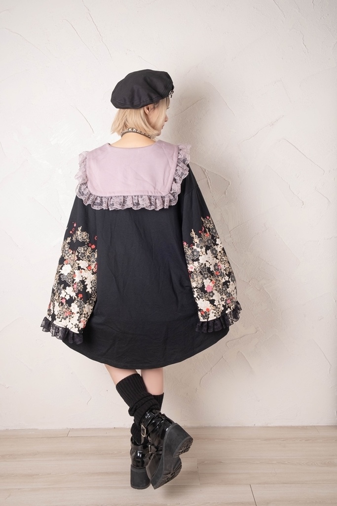 Jillpunk和風achooshiコラボ 時間恐怖症chronophobiaさくら 桜木花柄プリント ダブルブレスト着物袖 キモノスリーブ セーラーカラー フェイクボタン レースヘム水兵 ゆったりブラウスカットソー オリジナル原宿おしゃれ姫系可愛い萌え