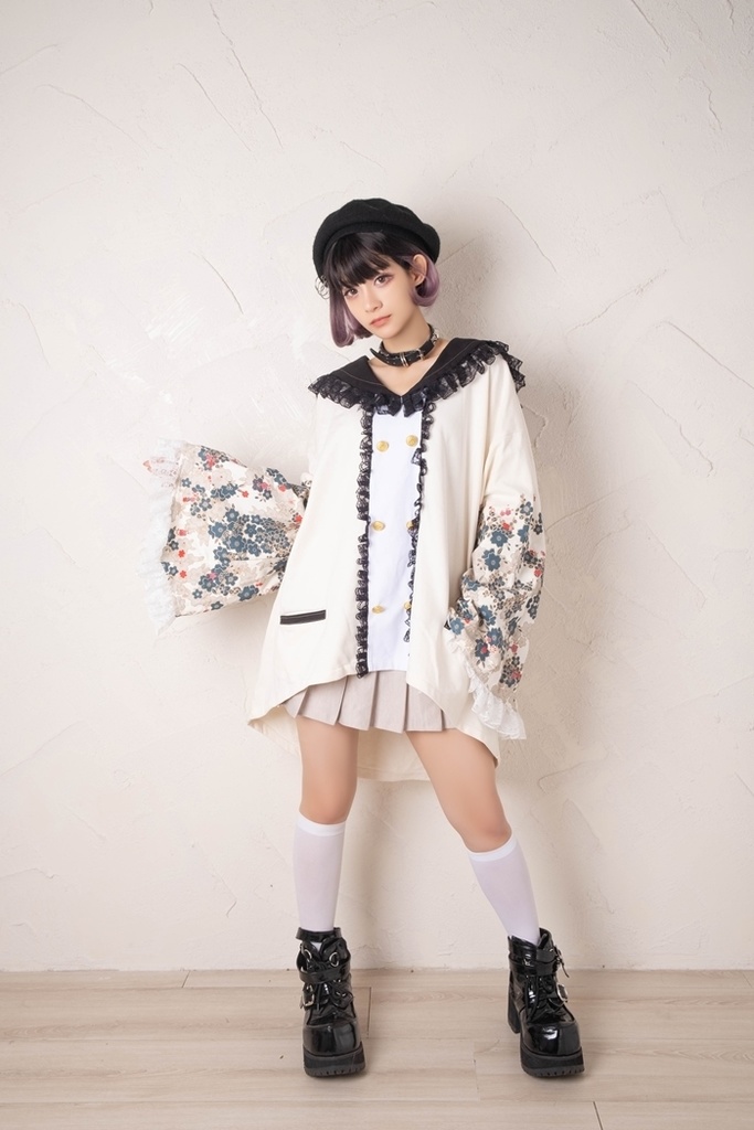 Jillpunk和風achooshiコラボ 時間恐怖症chronophobiaさくら 桜木花柄プリント ダブルブレスト着物袖 キモノスリーブ セーラーカラー フェイクボタン レースヘム水兵 ゆったりブラウスカットソー オリジナル原宿おしゃれ姫系可愛い萌え