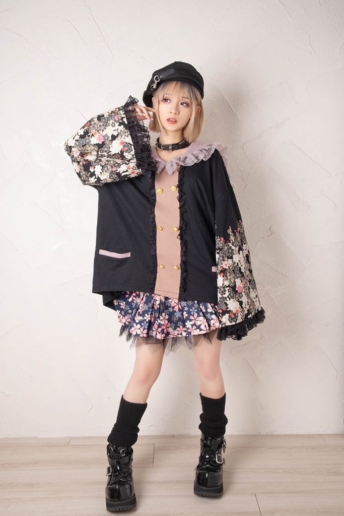 Jillpunk和風achooshiコラボ 時間恐怖症chronophobiaさくら 桜木花柄プリント ダブルブレスト着物袖 キモノスリーブ セーラーカラー フェイクボタン レースヘム水兵 ゆったりブラウスカットソー オリジナル原宿おしゃれ姫系可愛い萌え