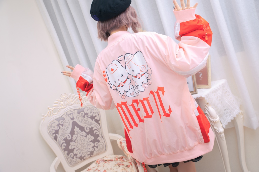 Jillpunkメンヘラ病みカワ rinihimmeコラボ ネコ救急隊猫 タータンチェック柄 チュールカバー タウンユース ジェリーチャーム付き 長袖ウィンドウブレーカー ジャケット オリジナル メンズレディース 森系 ロリータ おしゃれ可愛い地雷系萌え