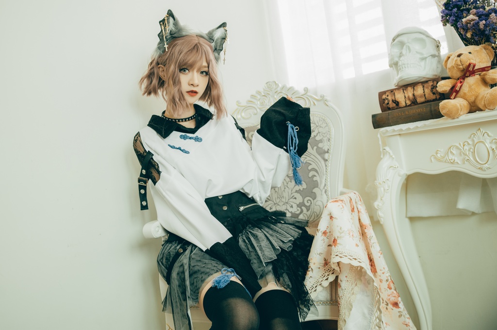 Jillpunk中華風チャイナモード OTOCHIコラボ 桔梗百合 オフショルダー 肩見せ 中国結び富貴結 重ね風 透けレース タッセルストラップ 長袖ブラウス カットソー 和風オリジナル メンズ レディーズ おしゃれ男女兼用ファッション セクシー