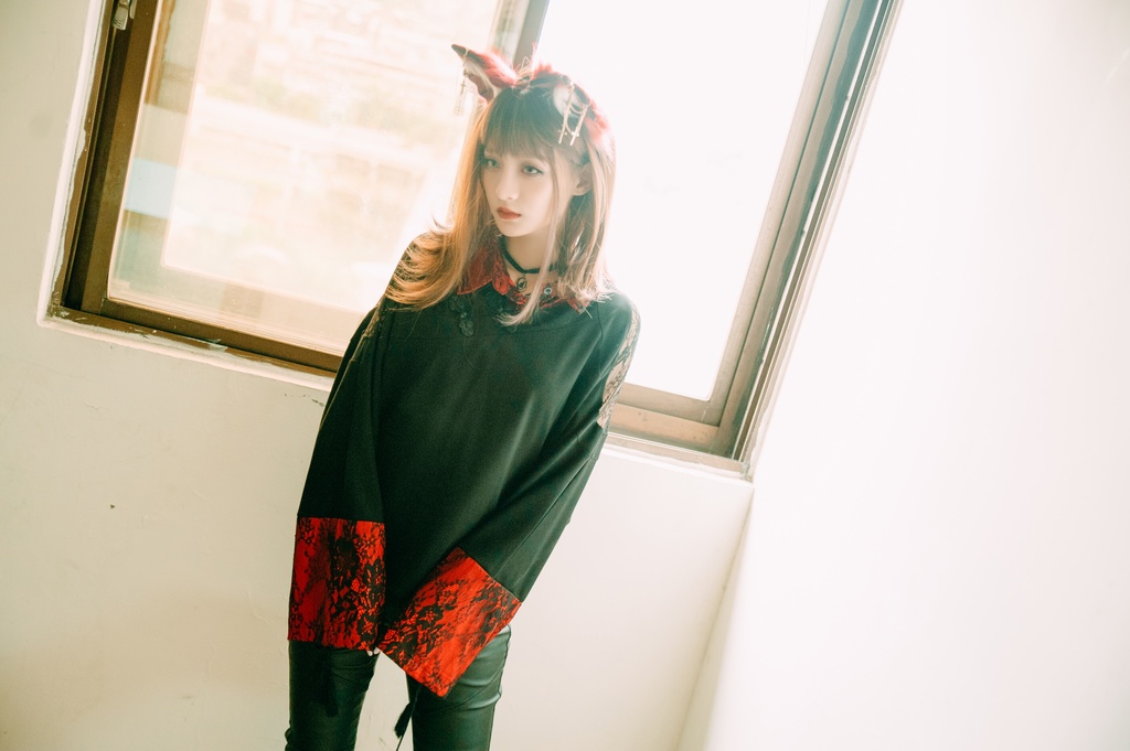 Jillpunk中華風チャイナモード OTOCHIコラボ 桔梗百合 オフショルダー 肩見せ 中国結び富貴結 重ね風 透けレース タッセルストラップ 長袖ブラウス カットソー 和風オリジナル メンズ レディーズ おしゃれ男女兼用ファッション セクシー